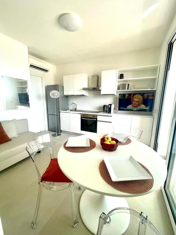 טורה גרנדה Windsurf Beach Front מראה חיצוני תמונה