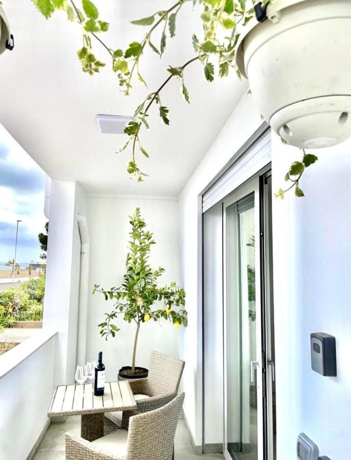 טורה גרנדה Windsurf Beach Front מראה חיצוני תמונה